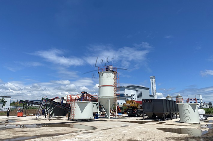 土壤淋洗設備運行現場 土壤淋洗設備運行現場