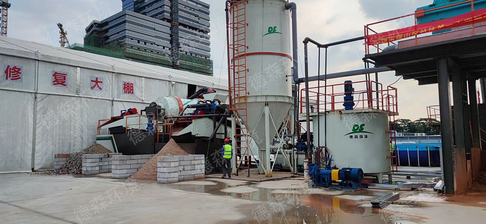 德森深圳某淋洗修復(fù)現(xiàn)場.jpg 德森深圳某淋洗修復(fù)現(xiàn)場